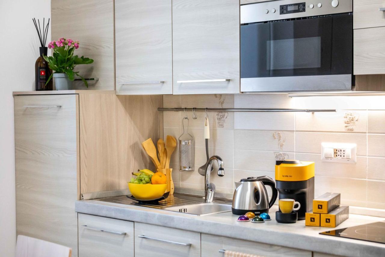 Casa Cosy Suite Gluck Милано Екстериор снимка